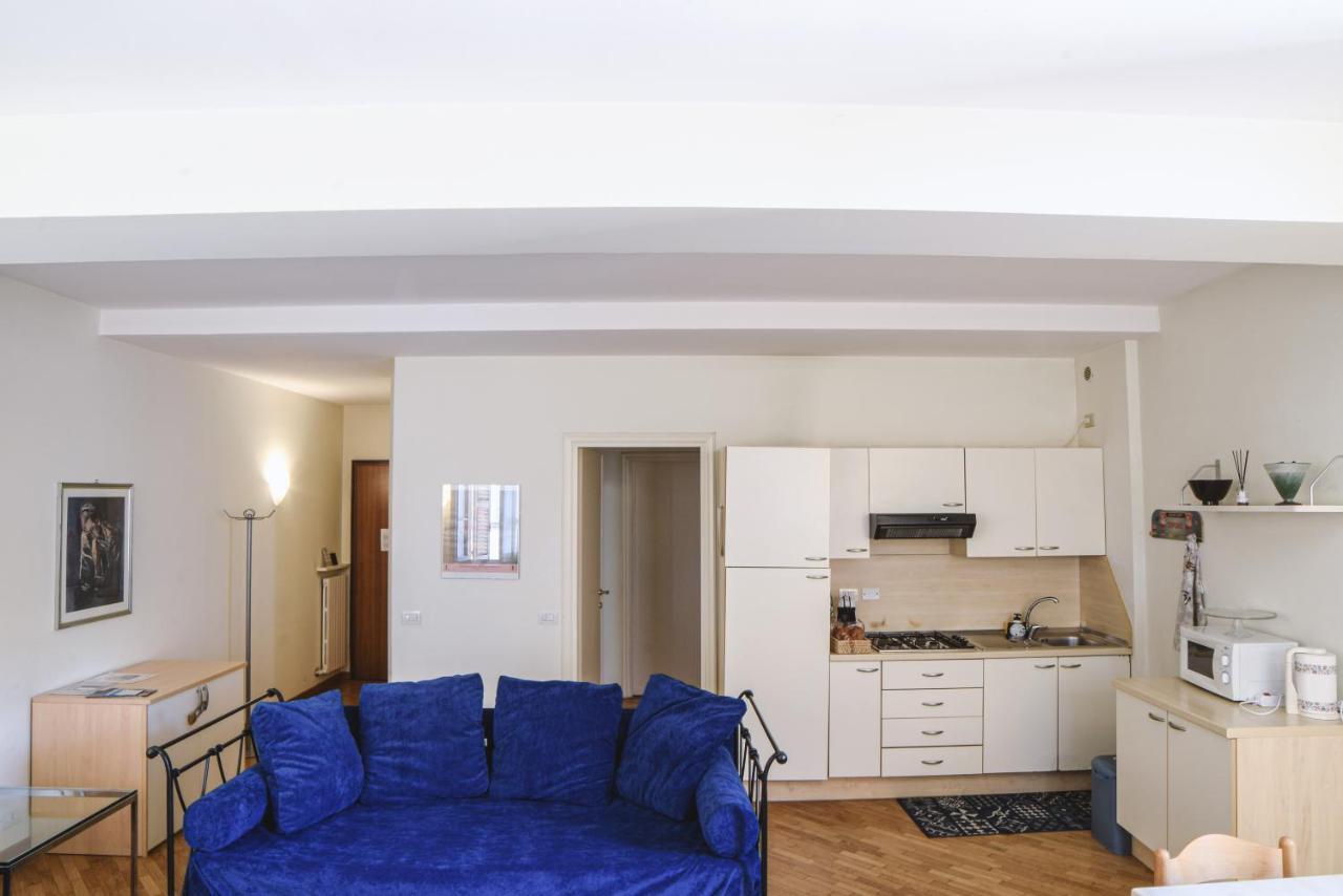 Parma Central Apartments ภายนอก รูปภาพ