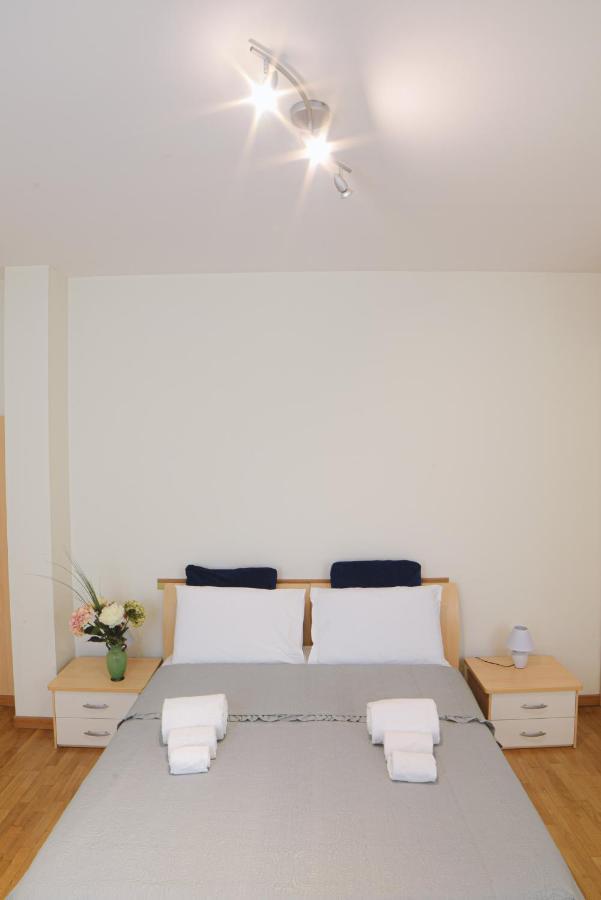 Parma Central Apartments ภายนอก รูปภาพ
