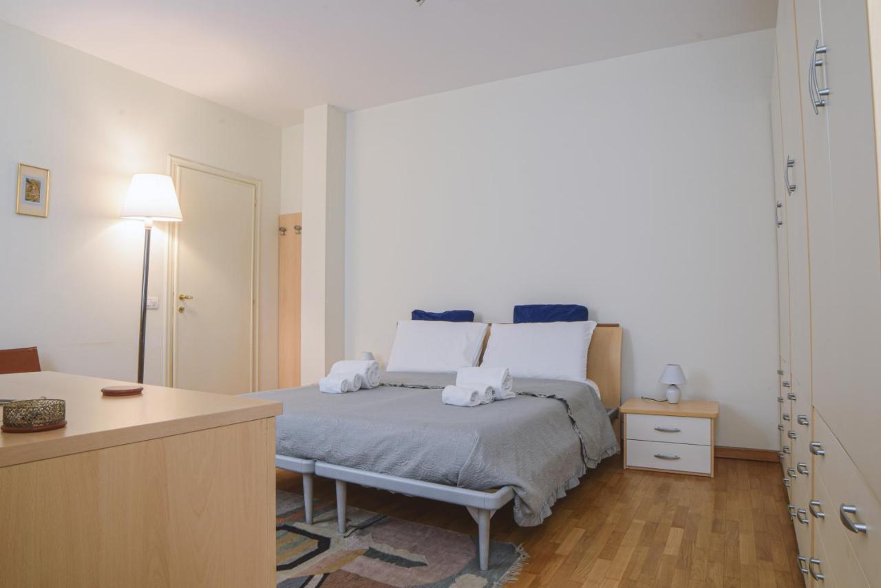 Parma Central Apartments ภายนอก รูปภาพ