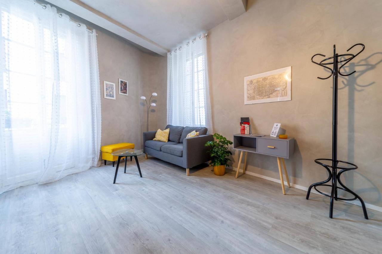 Parma Central Apartments ภายนอก รูปภาพ