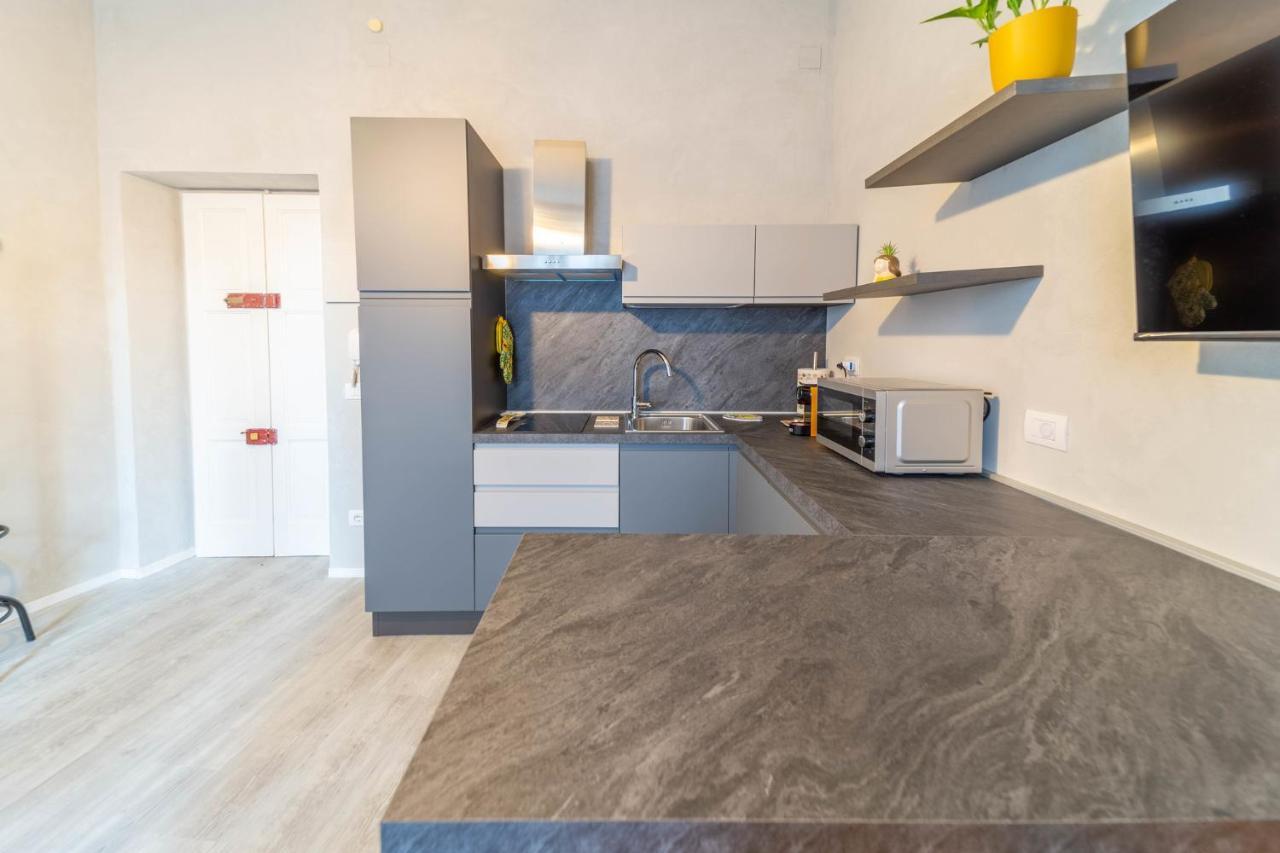 Parma Central Apartments ภายนอก รูปภาพ